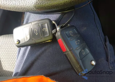 2010 Volkswagen Jetta S из США, поврежденный, VIN 3VWJX7AJ8AM001845